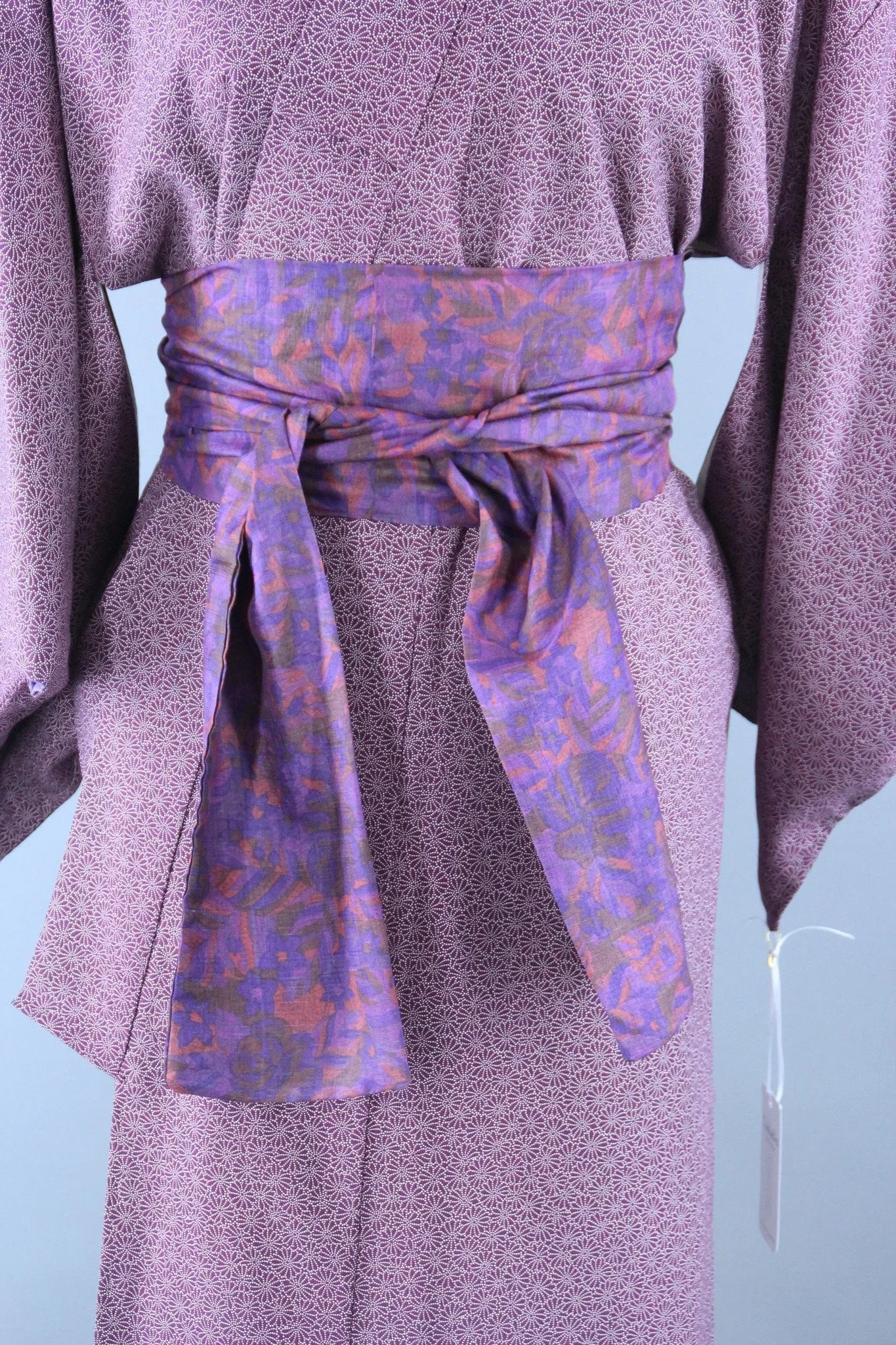 1970s Vintage Kimono Robe in Purple and White Tiny Floral Print