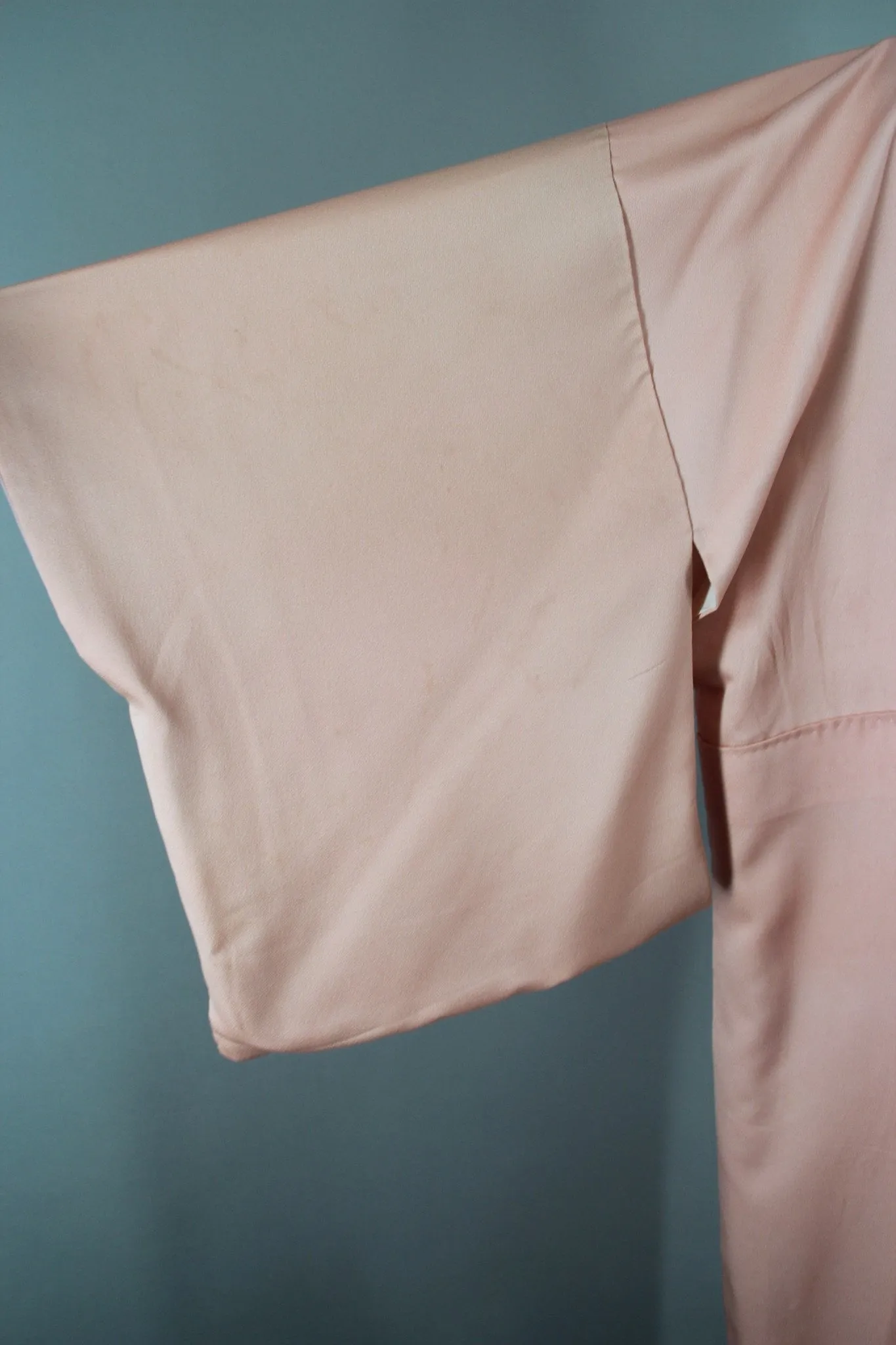 1970s Vintage Kimono Robe with Pink Clouds Print