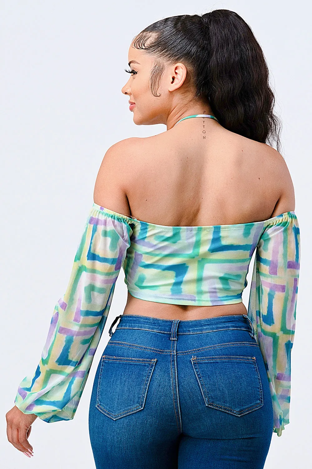 ARTISTIC PRINT OFF SHOULDER KNOT CROPPED TOP