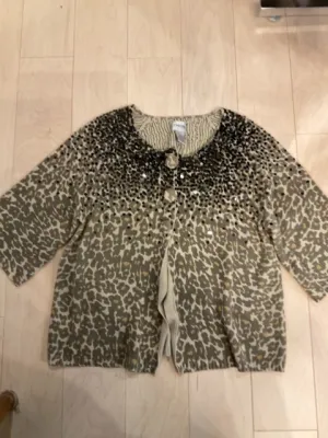 {{ClientCode}} BLK/LEOPARD CHICOS SEQUIN CARDIGAN, 2