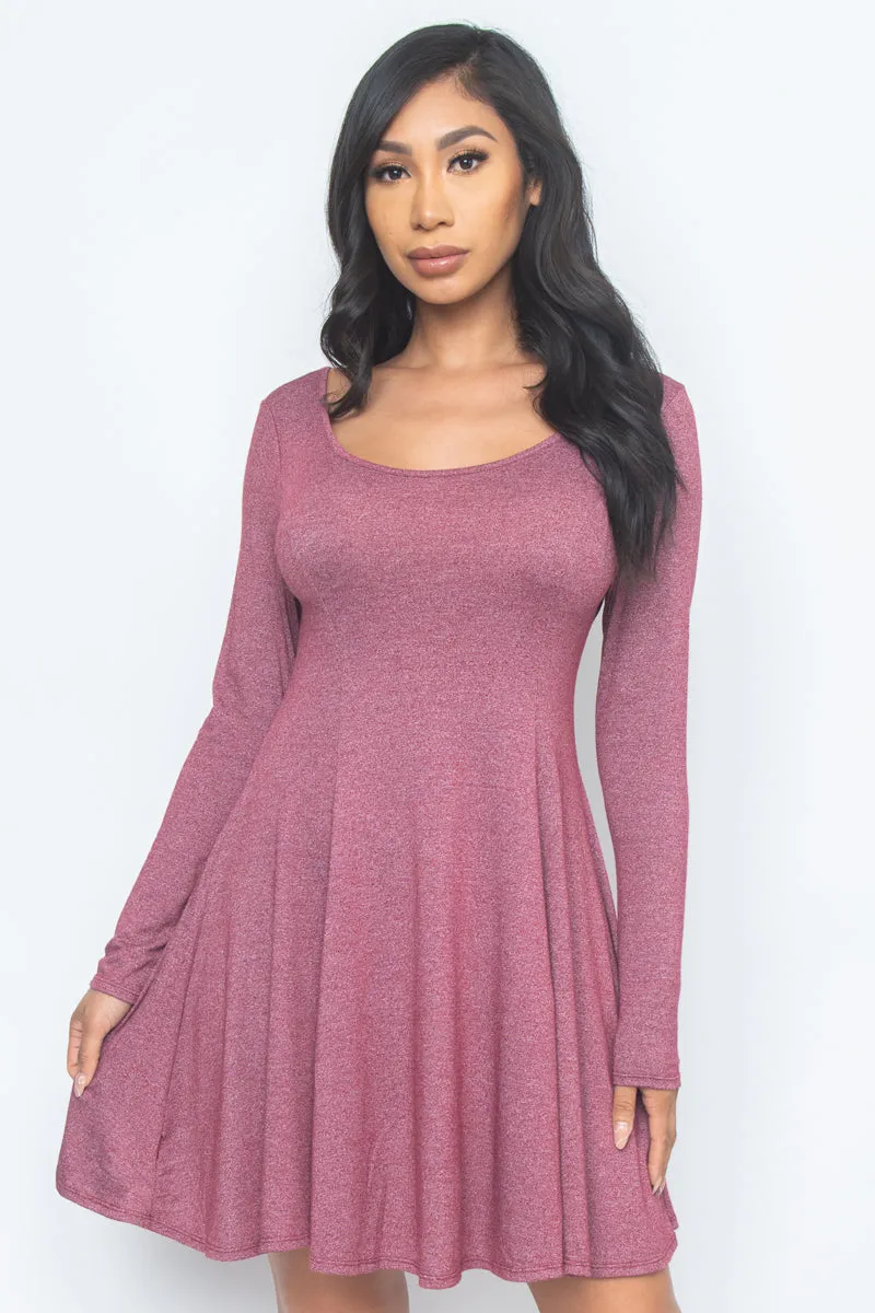 Long Sleeve Scoop Neck Solid Midi Dress (R5390)