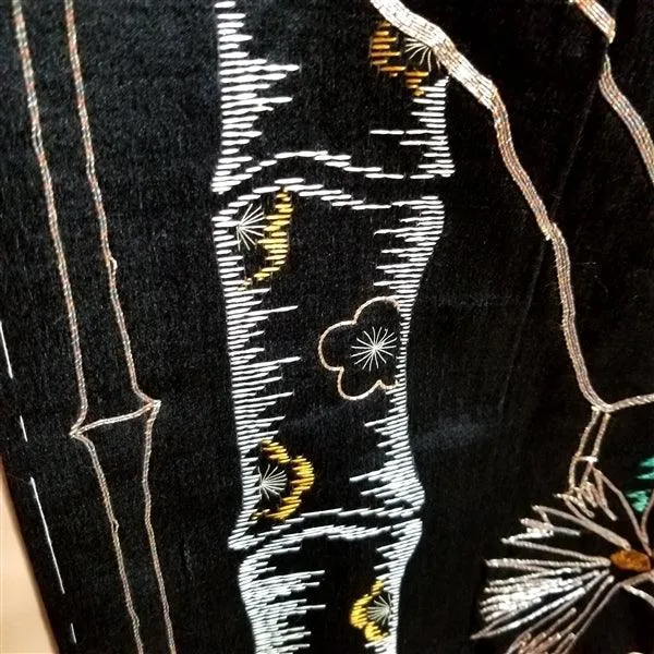 "Old Friends" Meiji Antique Wedding Kimono (Uchikake)