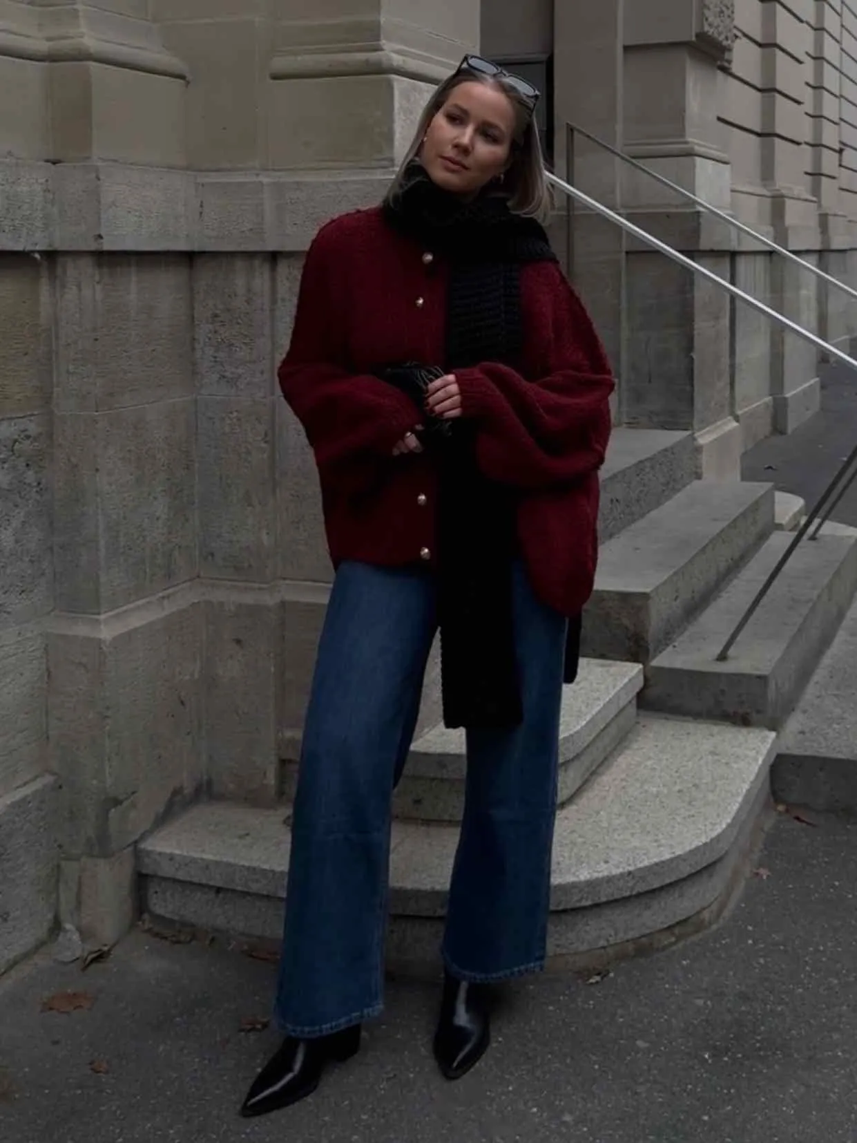 Super Oversize Cardigan mit Goldknpfen - Bordeaux