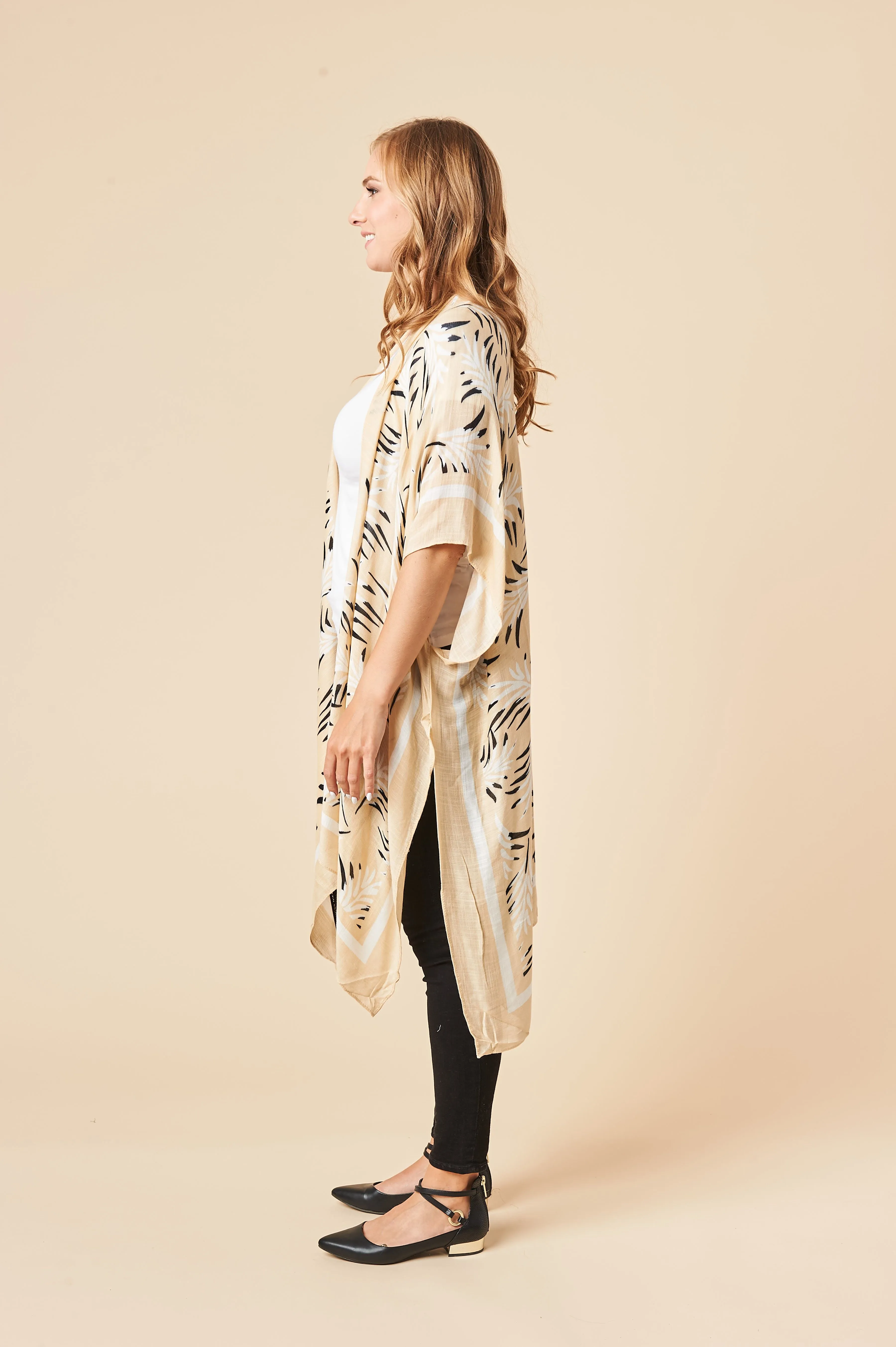 THE FLORAL KIMONO IN HONEY YELLOW