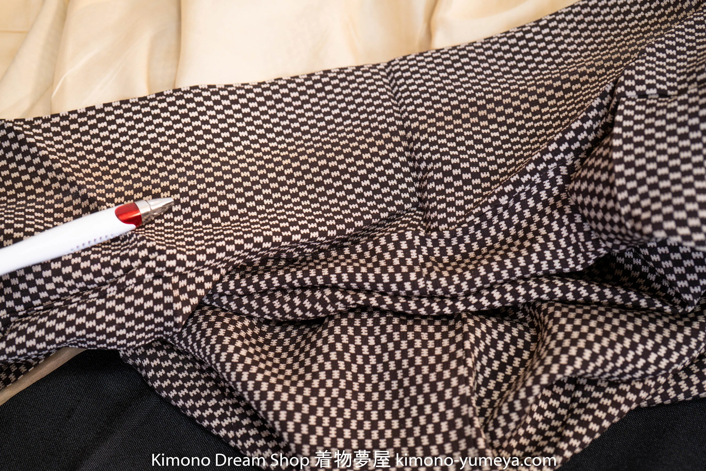 Vintage 1960s Komon Kimono - Black White Checkered Pattern - Smooth Lightweight - Genuine Silk