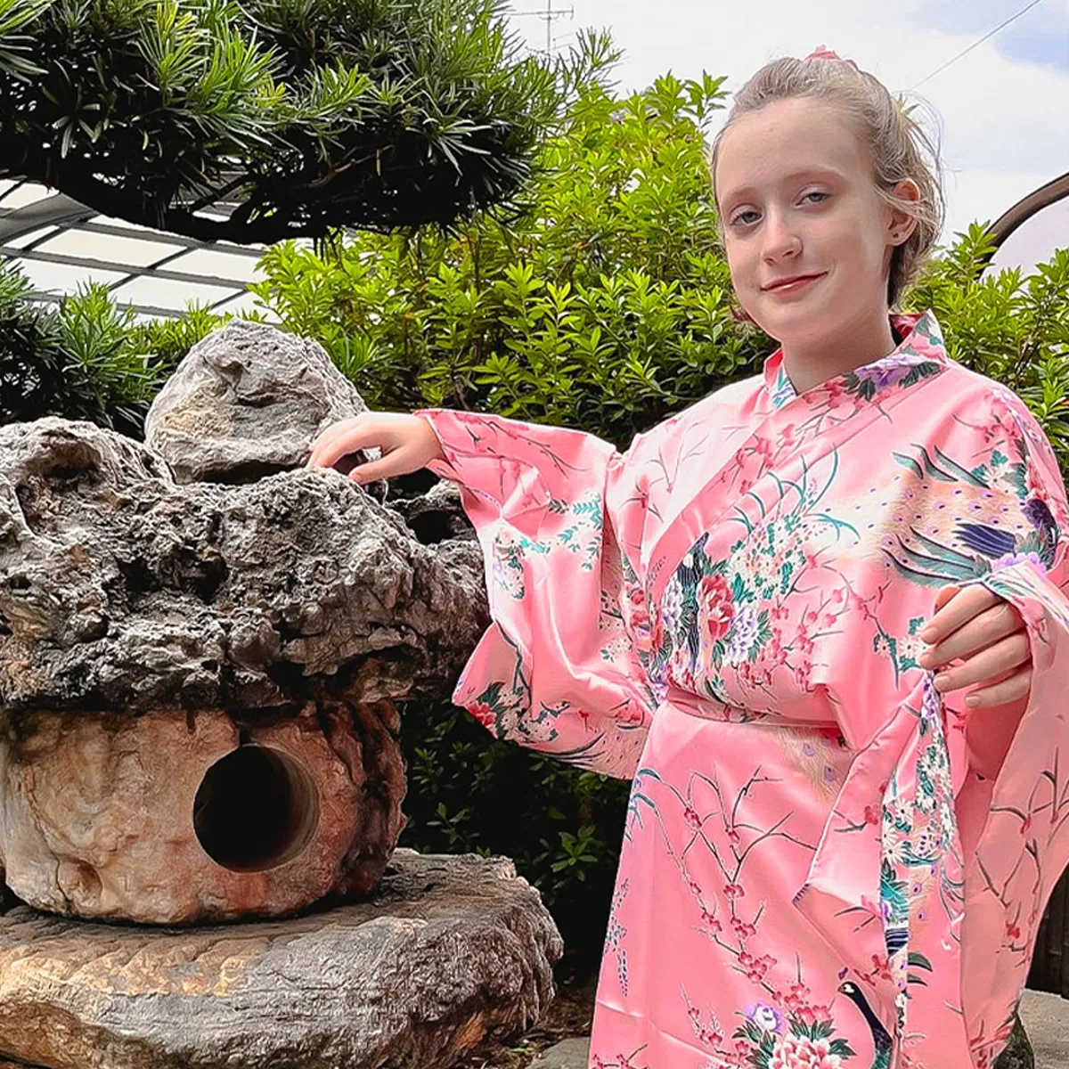 Women' Yukata: Peacock Peony (Polyester)